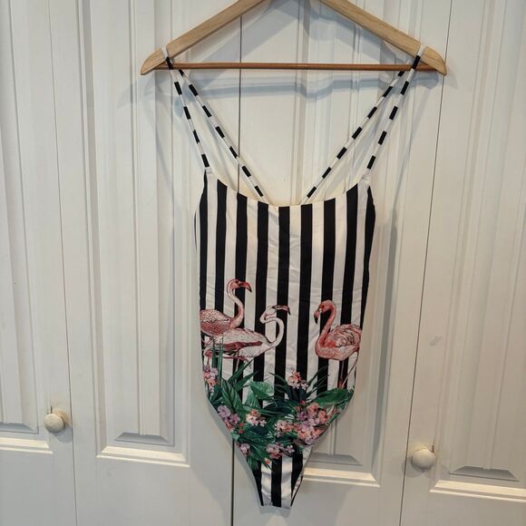 Victoria’s‎ Secret Flamingo Striped One Piece Swimsuit Size Large - Picture 2 of 11